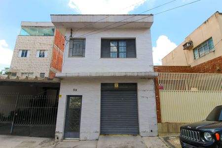 Casa para alugar com 120m², 2 quartos e 1 vagaFachada