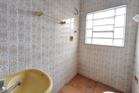 Casa para alugar com 130m², 3 quartos e 3 vagasBanheiro Social