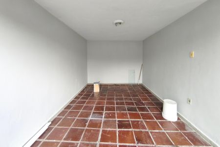 Casa para alugar com 130m², 3 quartos e 3 vagasQuintal - Garagem