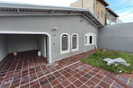 Casa para alugar com 130m², 3 quartos e 3 vagasQuintal - Garagem