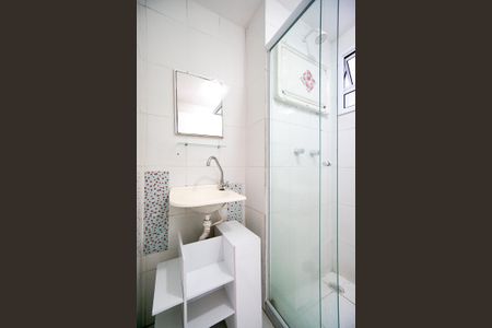 Apartamento à venda com 76m², 3 quartos e 1 vaga Apartamento à venda com 76m², 3 quartos e 1 vagaBanheiro social