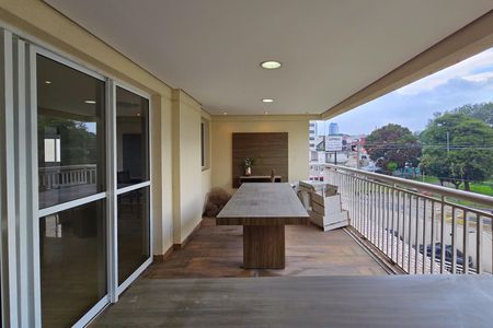 Apartamento à venda com 156m², 3 quartos e 3 vagasSacada