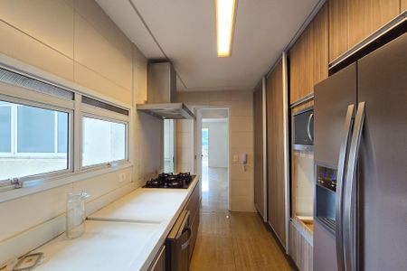 Apartamento à venda com 156m², 3 quartos e 3 vagasCozinha