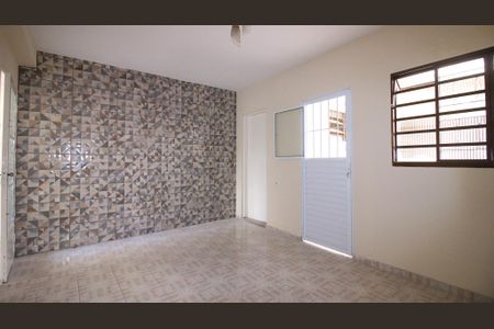 Casa à venda com 3 quartos, 105m² em Parque Independencia, São Paulo