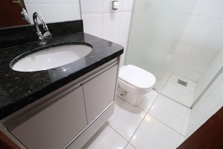 Apartamento para alugar com 80m², 2 quartos e 2 vagasBanheiro Social