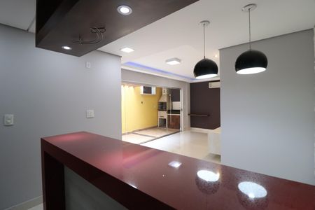 Apartamento para alugar com 80m², 2 quartos e 2 vagasCozinha