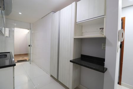 Apartamento para alugar com 80m², 2 quartos e 2 vagasCozinha