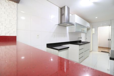 Apartamento para alugar com 80m², 2 quartos e 2 vagasCozinha