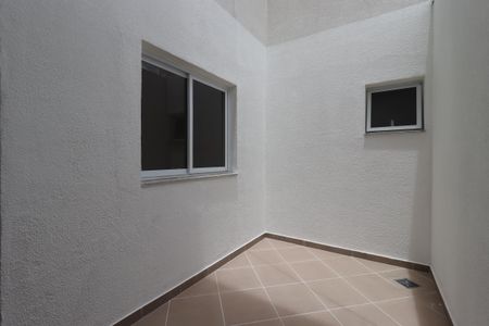 Apartamento para alugar com 38m², 2 quartos e 1 vagaÁrea de Serviço