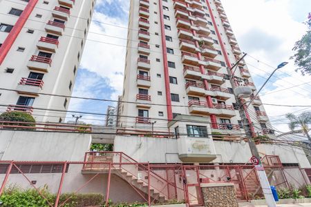 Apartamento para alugar com 94m², 3 quartos e 1 vaga Apartamento para alugar com 94m², 3 quartos e 1 vagaFachada