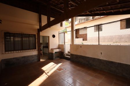 Casa à venda com 100m², 2 quartos e 3 vagasQuintal