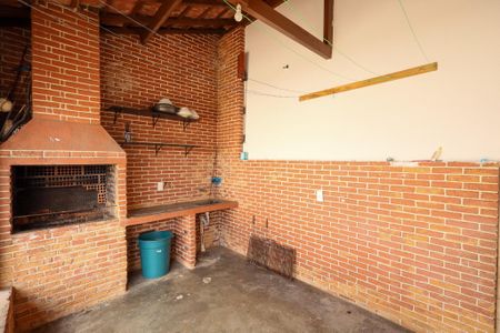 Casa à venda com 100m², 2 quartos e 3 vagasÁrea de Serviço - Churrasqueira 