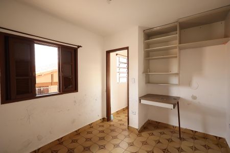 Casa à venda com 100m², 2 quartos e 3 vagasQuarto de serviço