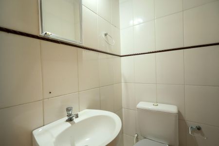 Casa à venda com 100m², 2 quartos e 3 vagasLavabo