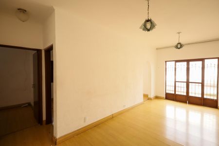 Casa à venda com 100m², 2 quartos e 3 vagasSala de estar