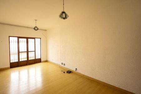 Casa à venda com 100m², 2 quartos e 3 vagasSala de estar