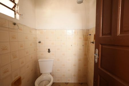 Casa à venda com 100m², 2 quartos e 3 vagasBanheiro de serviço