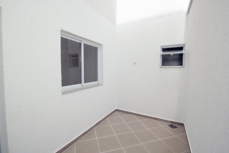 Apartamento para alugar com 38m², 2 quartos e 1 vagaÁrea de Serviço