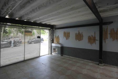 Casa para alugar com 160m², 2 quartos e 2 vagas