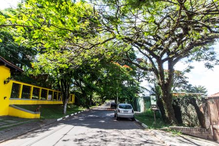 Casa de condomínio para alugar com 10230m², 5 quartos e 3 vagasVista da Rua