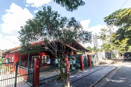 Casa de condomínio para alugar com 10230m², 5 quartos e 3 vagasVista da Rua