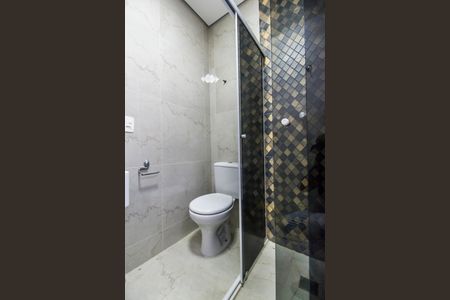 Casa de condomínio para alugar com 10230m², 5 quartos e 3 vagasBanheiro da Suíte