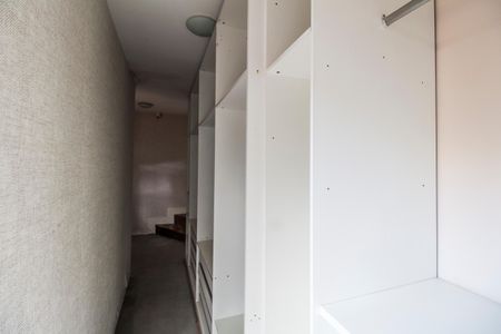 Casa de condomínio para alugar com 10230m², 5 quartos e 3 vagasCloset da suíte