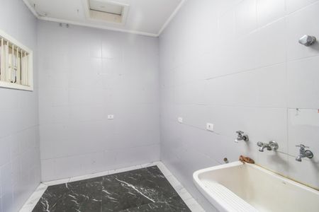Casa de condomínio para alugar com 10230m², 5 quartos e 3 vagasÁrea de Serviço