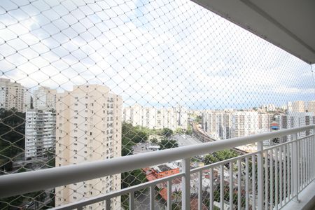 Apartamento à venda com 60m², 2 quartos e 1 vagaVaranda