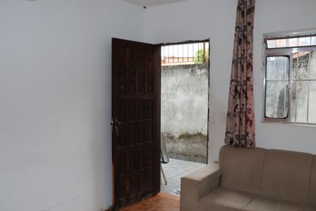 Casa para alugar com 2 quartos, 100m² em Jardim Santa Rosa, Embu das Artes