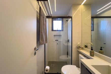 Banheiro de kitnet/studio para alugar com 1 quarto, 25m² em Vila Mariana, São Paulo