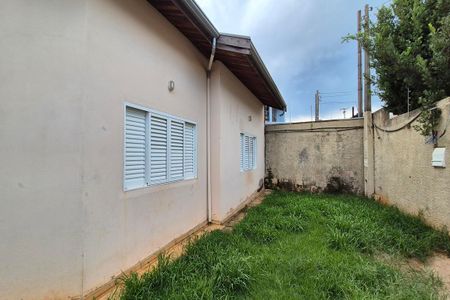 Casa à venda com 245m², 3 quartos e 4 vagas Casa à venda com 245m², 3 quartos e 4 vagasFrente do Imóvel