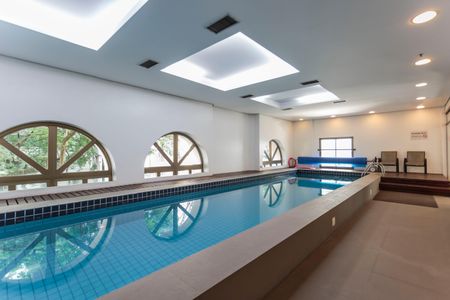 Apartamento para alugar com 80m², 3 quartos e 2 vagas Apartamento para alugar com 80m², 3 quartos e 2 vagasÁrea comum - Piscina