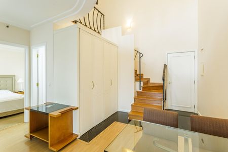 Sala de apartamento para alugar com 3 quartos, 80m² em Vila Nova Conceição, São Paulo
