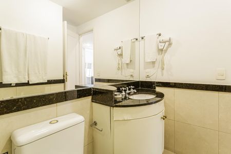 Apartamento para alugar com 80m², 3 quartos e 2 vagas Apartamento para alugar com 80m², 3 quartos e 2 vagasBanheiro da Suíte 2