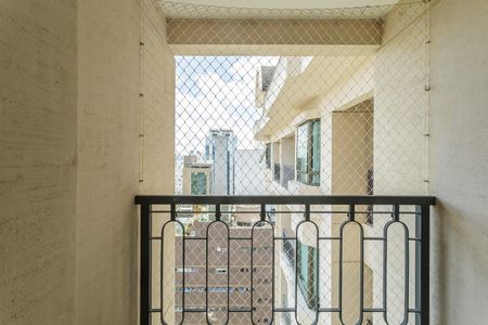 Varanda de apartamento para alugar com 3 quartos, 80m² em Vila Nova Conceição, São Paulo