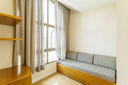 Apartamento para alugar com 80m², 3 quartos e 2 vagas Apartamento para alugar com 80m², 3 quartos e 2 vagasQuarto