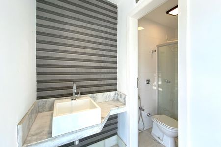 Apartamento para alugar com 268m², 4 quartos e 6 vagasBanheiro da cobertura