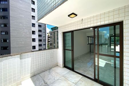 Apartamento para alugar com 268m², 4 quartos e 6 vagasVaranda da Sala de Estar