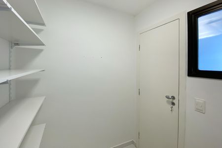 Apartamento para alugar com 268m², 4 quartos e 6 vagasQuarto de Serviço