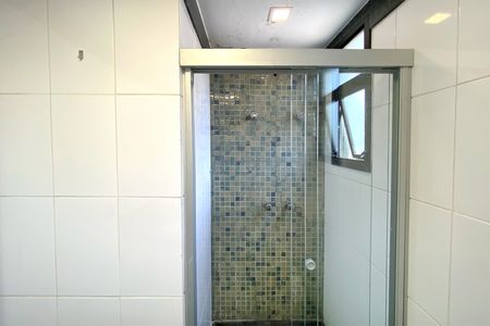 Apartamento para alugar com 268m², 4 quartos e 6 vagasBanheiro da Suíte 2