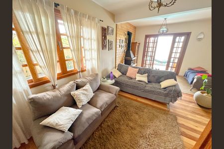 Sala de TV de casa para alugar com 3 quartos, 150m² em São João do Rio Vermelho, Florianópolis