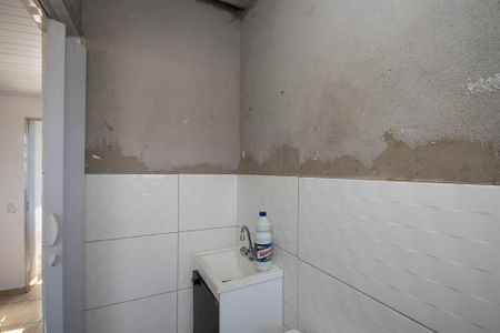 Banheiro  de casa para alugar com 1 quarto, 50m² em Jardim Filhos da Terra, São Paulo