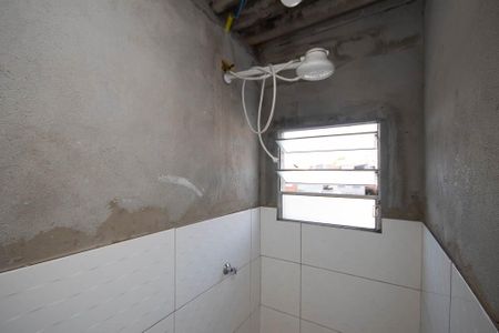 Banheiro  de casa para alugar com 1 quarto, 50m² em Jardim Filhos da Terra, São Paulo