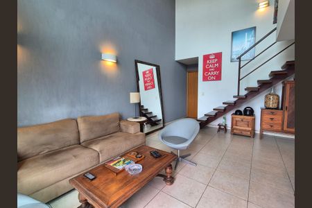 Sala  de apartamento para alugar com 1 quarto, 70m² em Barra da Tijuca, Rio de Janeiro