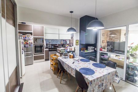 Apartamento à venda com 260m², 2 quartos e 4 vagasCopa