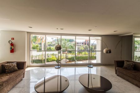 Apartamento à venda com 260m², 2 quartos e 4 vagasHall social