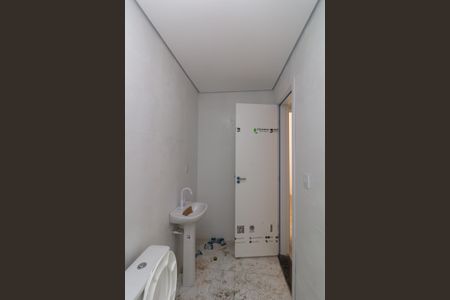 Apartamento à venda com 45m², 2 quartos e sem vaga Apartamento à venda com 45m², 2 quartos e sem vagaBanheiro