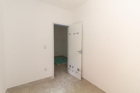 Quarto 1 de apartamento para alugar com 2 quartos, 45m² em Vila Jacuí, São Paulo