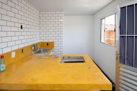 Casa para alugar com 60m², 2 quartos e sem vagaCozinha 